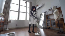 今日は家事奴のラテックスメイド人形
